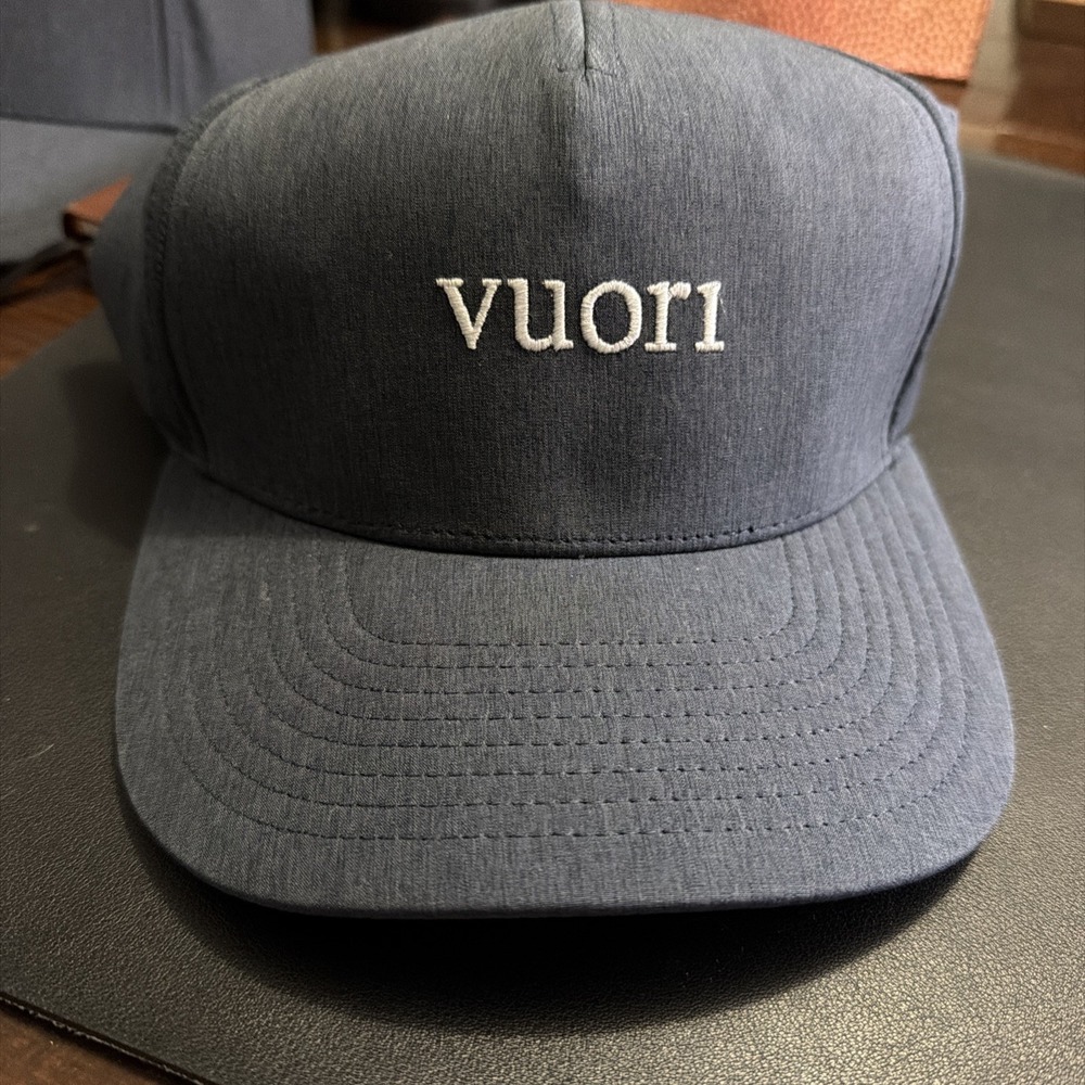 Vuori Navy GWP V1 Water Tech Hat, One Size Unisex Adults